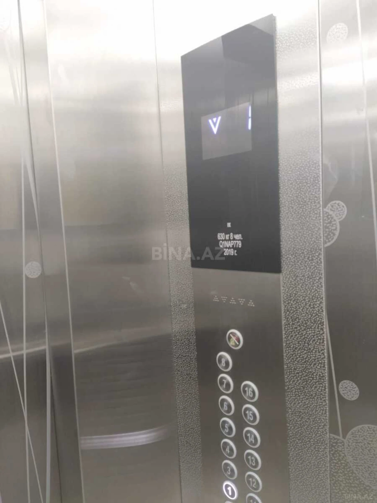 Satılır 3 otaqlı mənzil 109 m²