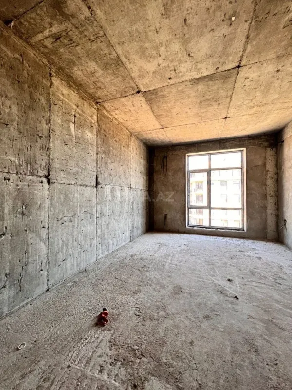 Satılır 3 otaqlı mənzil 109 m²