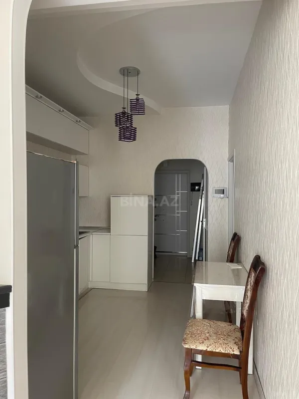 Kirayə verilir 2 otaqlı mənzil 70 m²