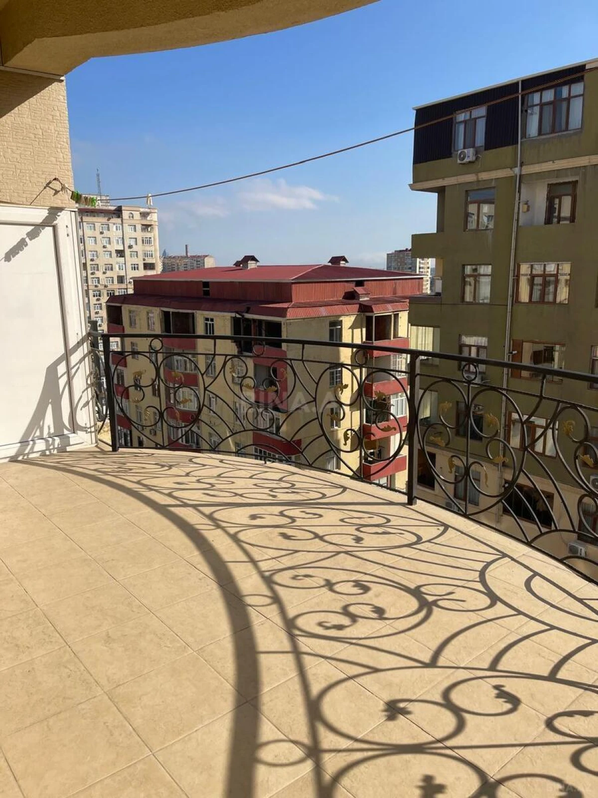 Kirayə verilir 2 otaqlı mənzil 70 m²