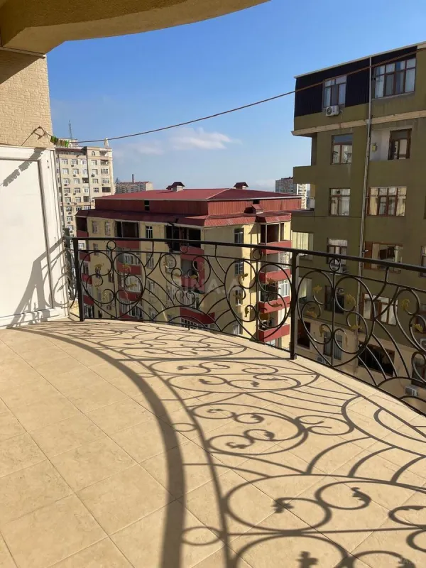 Kirayə verilir 2 otaqlı mənzil 70 m²