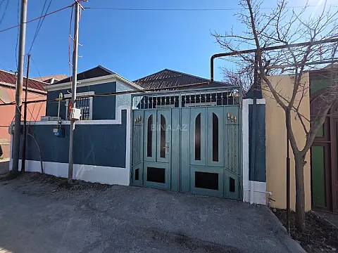Satılır 4 otaqlı həyət evi 100 m² — Xırdalan 4 otaq 100.00 m²