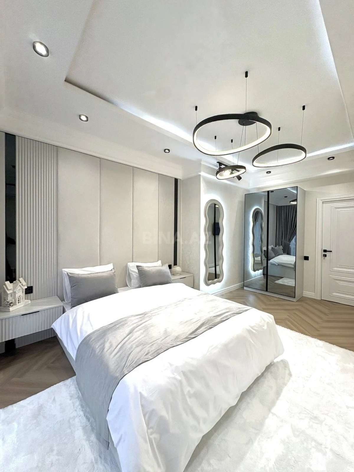 Satılır 3 otaqlı mənzil 100 m²