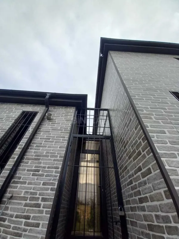 Satılır 2 otaqlı həyət evi 90 m²