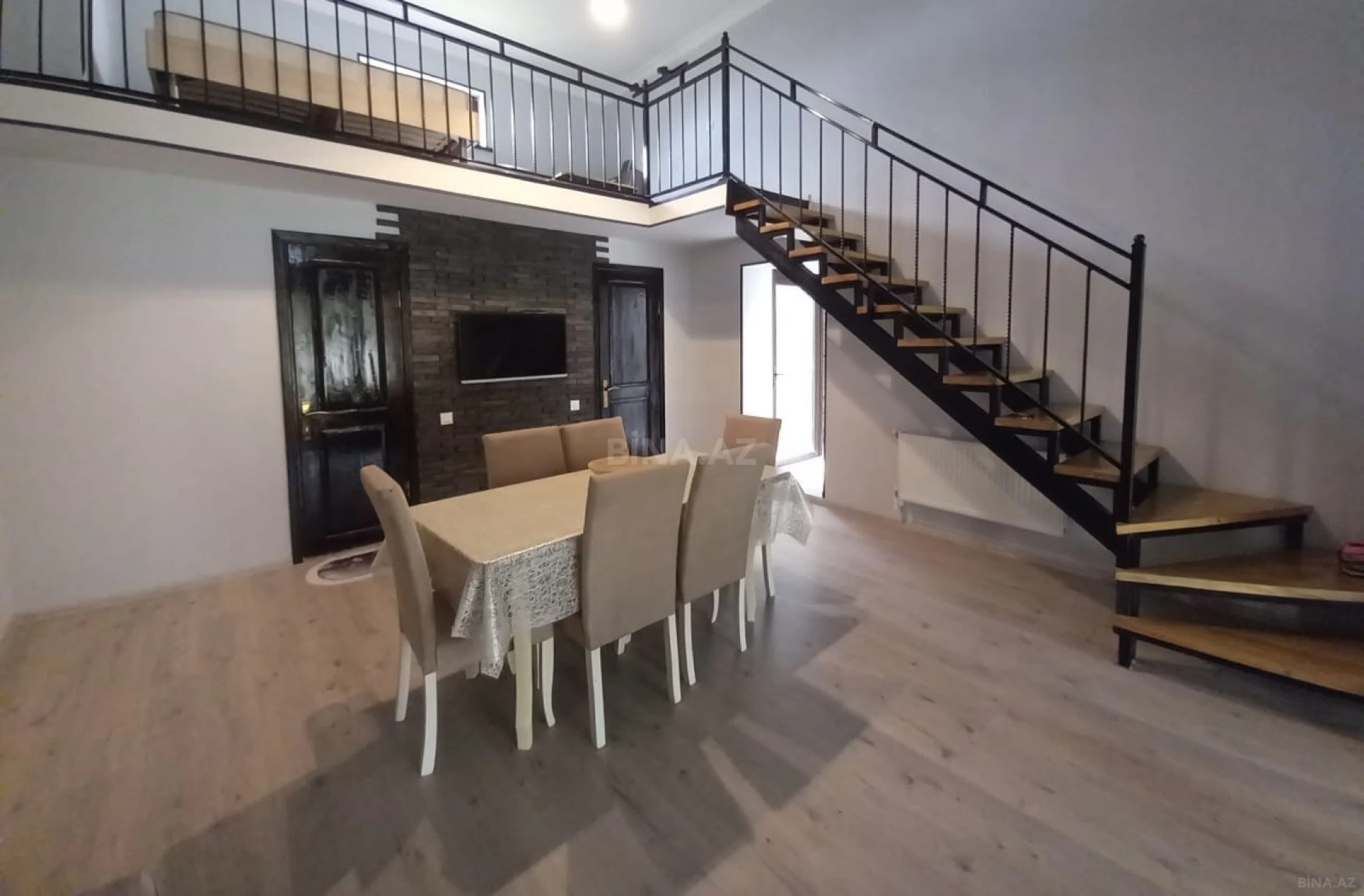 Satılır 2 otaqlı həyət evi 90 m²