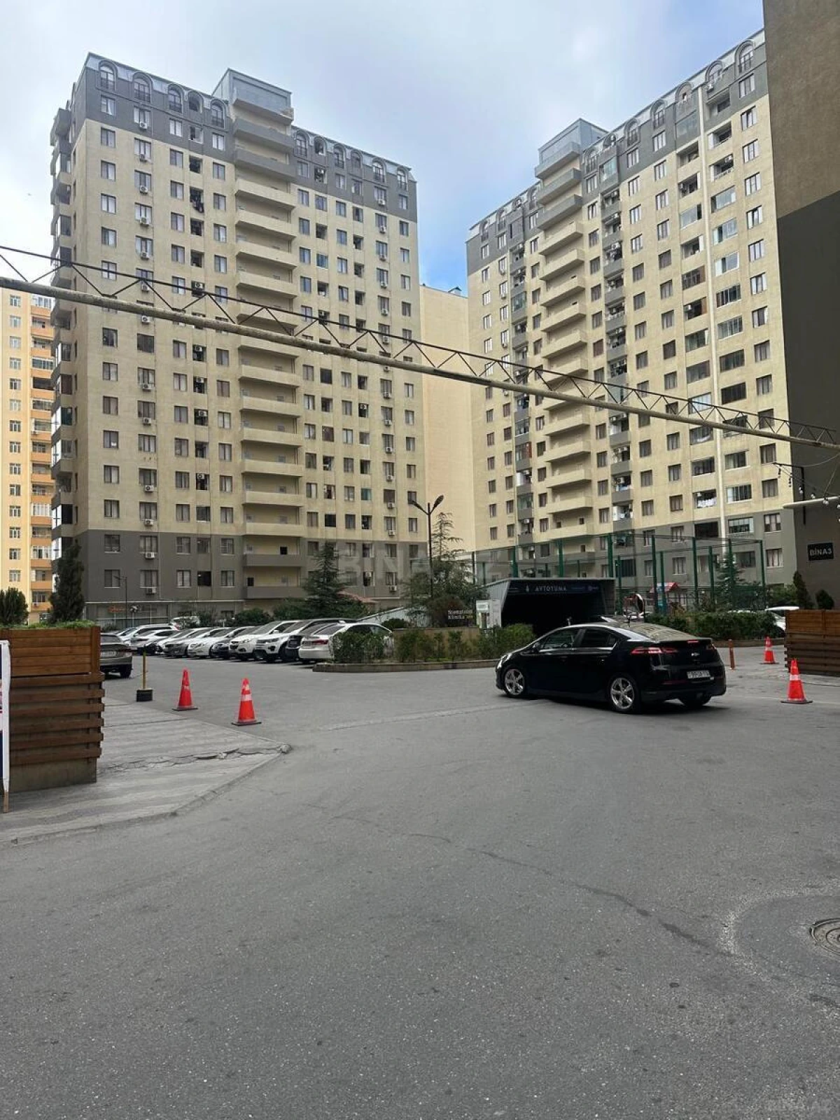 Kirayə verilir 2 otaqlı mənzil 61 m²