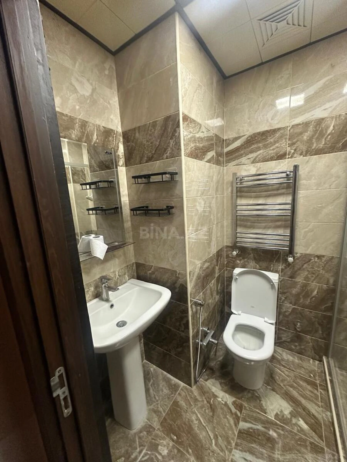 Kirayə verilir 2 otaqlı mənzil 61 m²