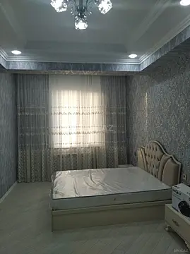 Kirayə verilir 2 otaqlı mənzil 85 m²