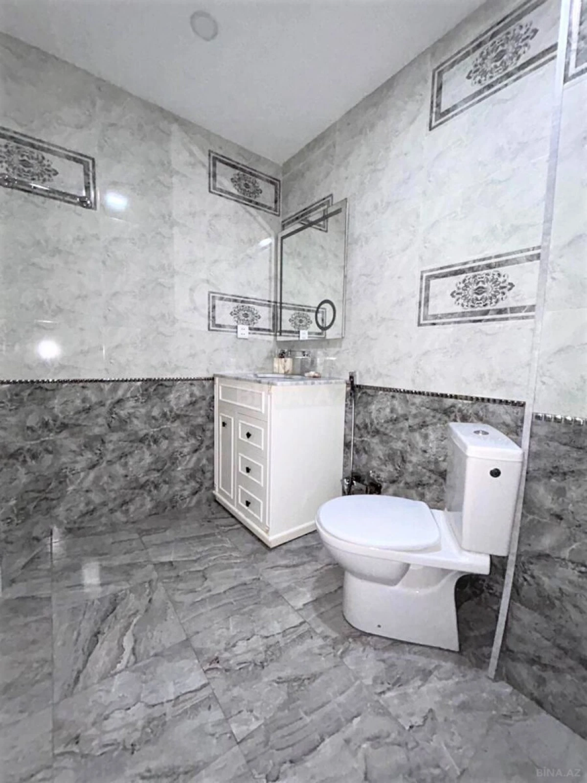 Kirayə verilir 3 otaqlı mənzil 75 m²