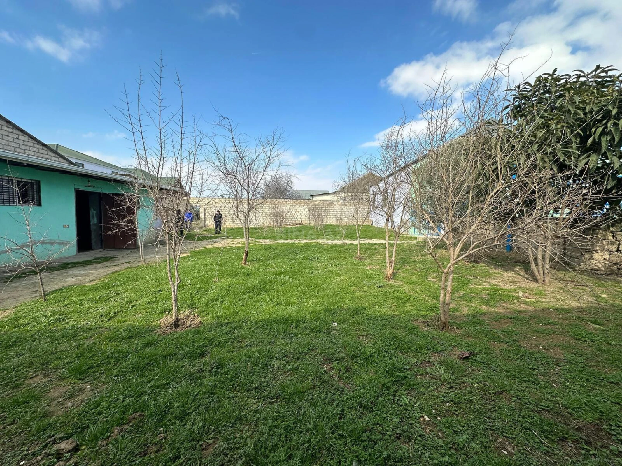 Satılır 3 otaqlı həyət evi 100 m²