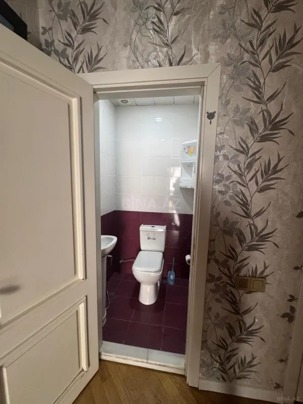 Kirayə verilir 3 otaqlı mənzil 140 m²