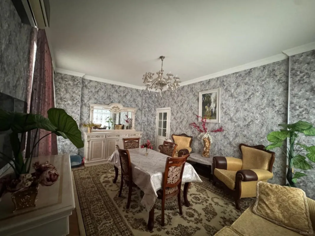 Kirayə verilir 3 otaqlı mənzil 140 m²