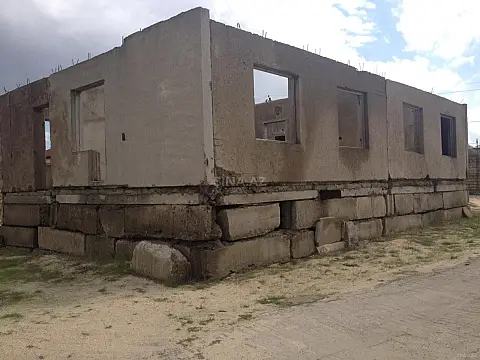 Satılır torpaq sahəsi 12 m²