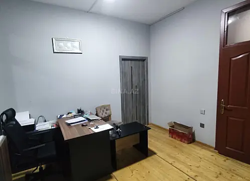 Kirayə verilir 9 otaqlı ofis 240 m² — Bakı 9 otaq 240.00 m²