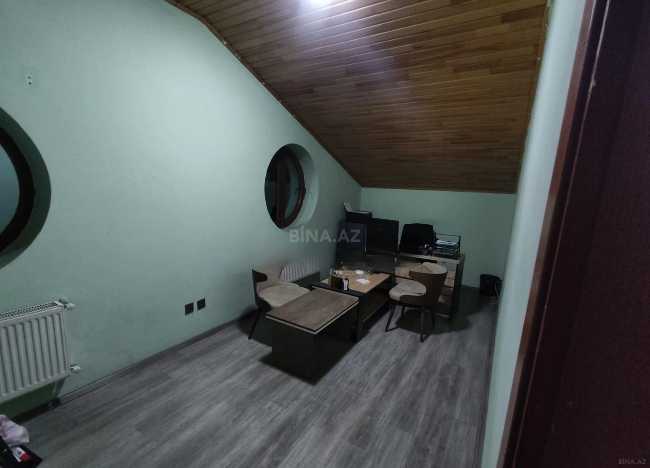 Kirayə verilir 9 otaqlı ofis 240 m²