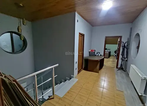 Kirayə verilir 9 otaqlı ofis 240 m²