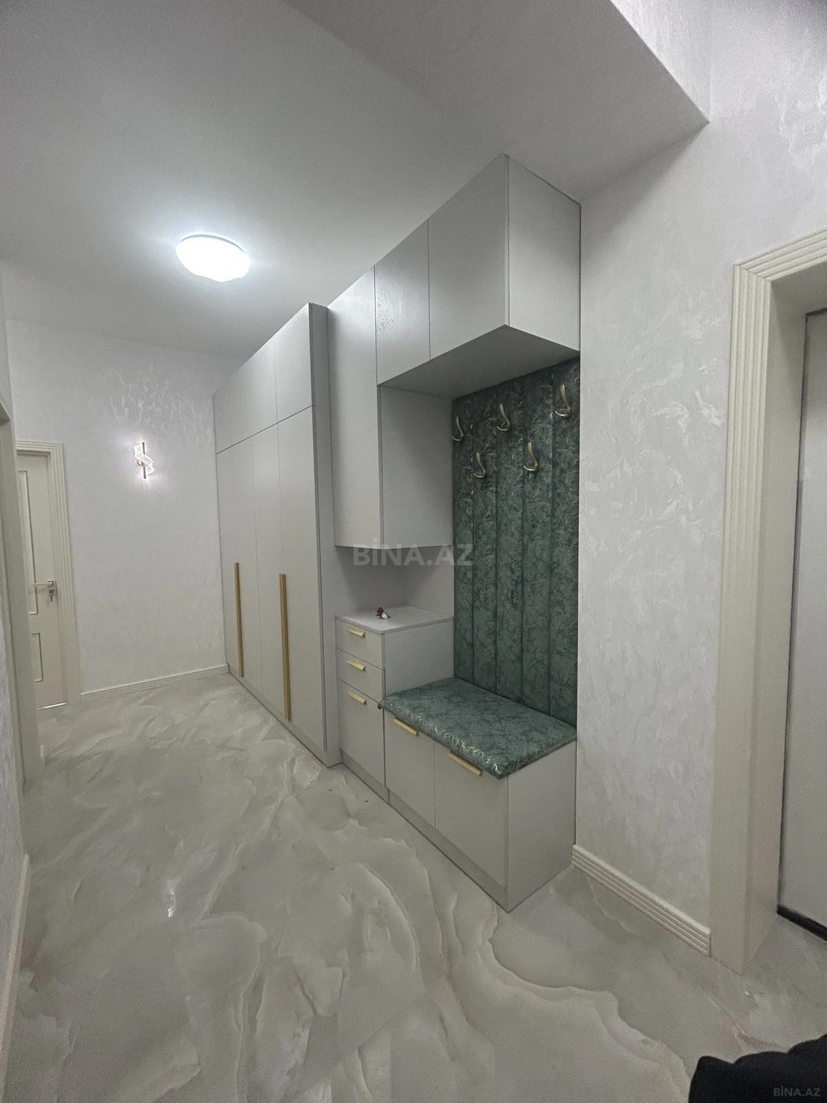 Satılır 3 otaqlı mənzil 90 m²
