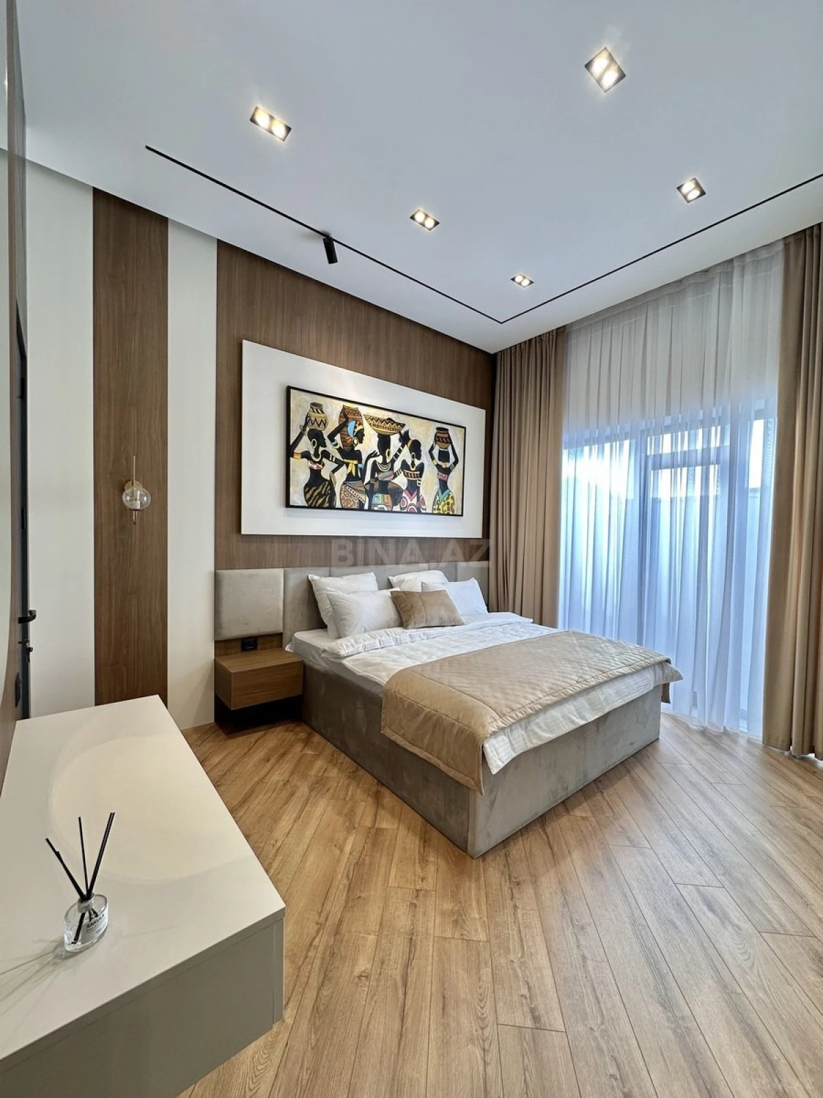 Satılır 5 otaqlı həyət evi 260 m²