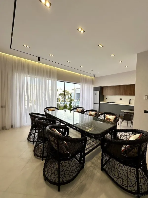Satılır 5 otaqlı həyət evi 260 m²