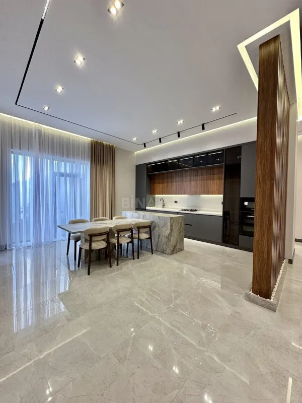 Satılır 5 otaqlı həyət evi 260 m²