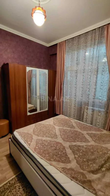 Kirayə verilir 2 otaqlı mənzil 65 m²