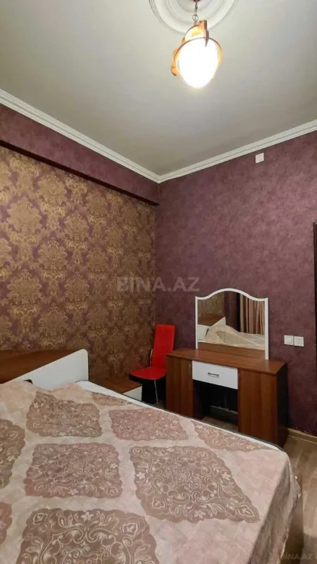Kirayə verilir 2 otaqlı mənzil 65 m²