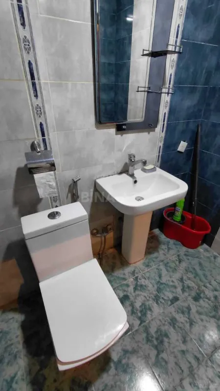 Kirayə verilir 2 otaqlı mənzil 65 m²