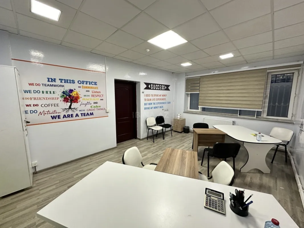 Kirayə verilir 1 otaqlı ofis 25 m²