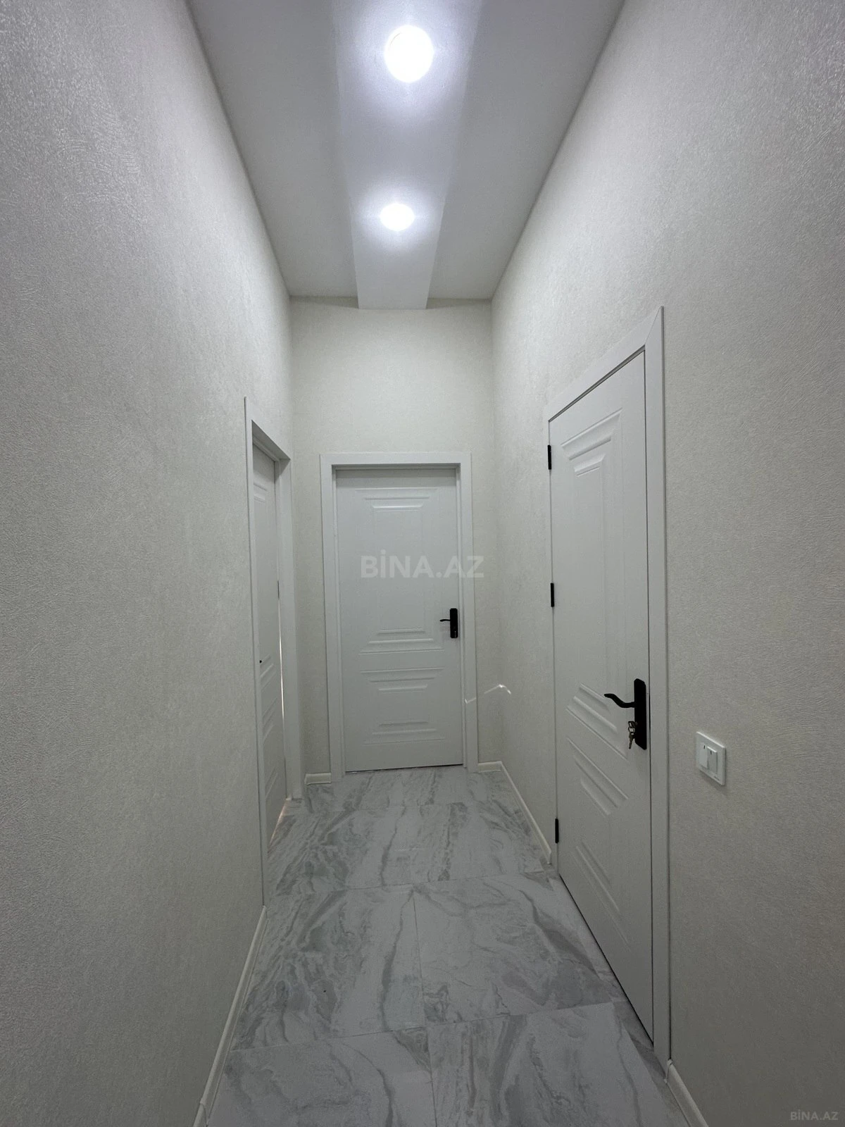 Satılır 2 otaqlı mənzil 55 m²