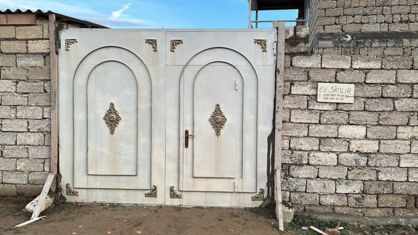 Satılır 6 otaqlı həyət evi 150 m²