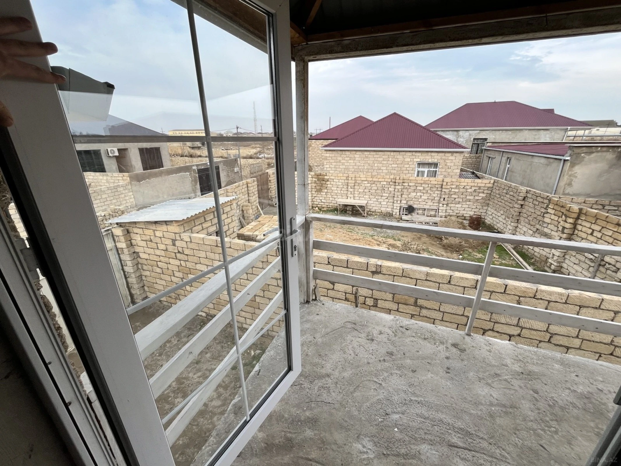 Satılır 6 otaqlı həyət evi 150 m²