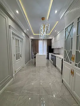 Kirayə verilir 3 otaqlı mənzil 140 m²