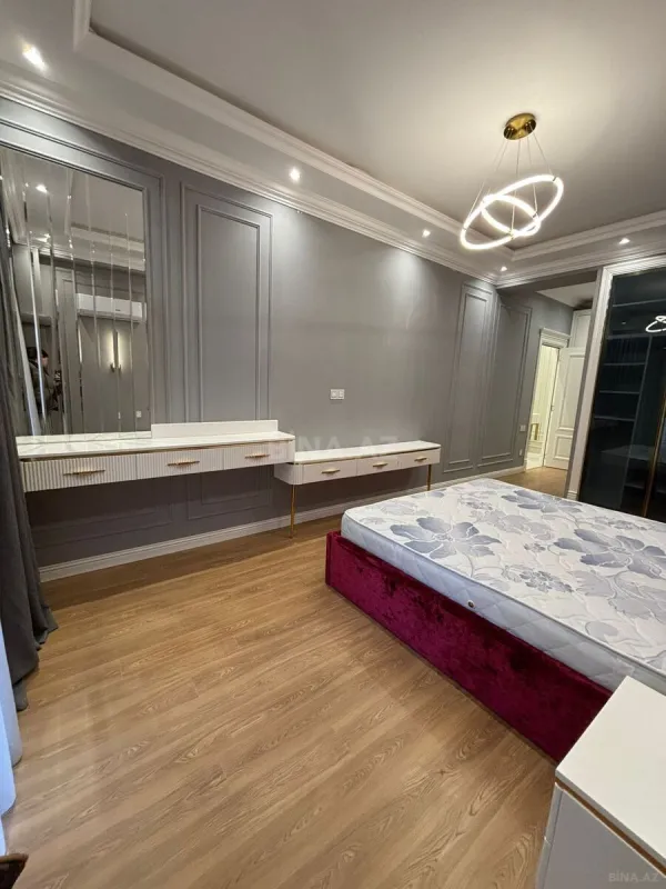 Kirayə verilir 3 otaqlı mənzil 140 m²