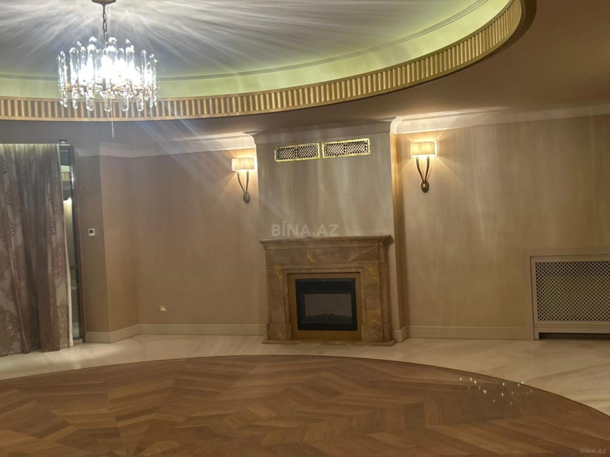 Kirayə verilir 8 otaqlı mənzil 500 m²