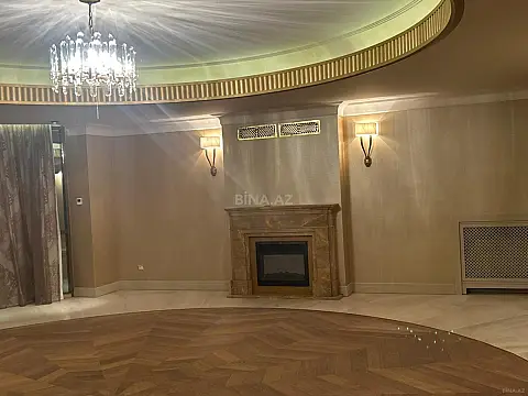 Kirayə verilir 8 otaqlı mənzil 500 m²