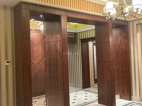 Kirayə verilir 8 otaqlı mənzil 500 m²