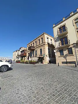 Kirayə verilir 1 otaqlı mənzil 40 m² — Bakı 1 otaq 40.00 m²