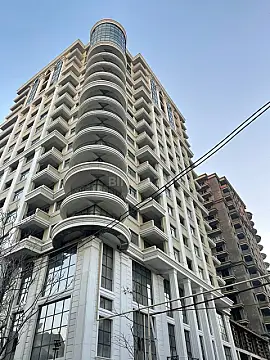 Satılır 4 otaqlı mənzil 187 m² — Bakı 4 otaq 187.00 m²