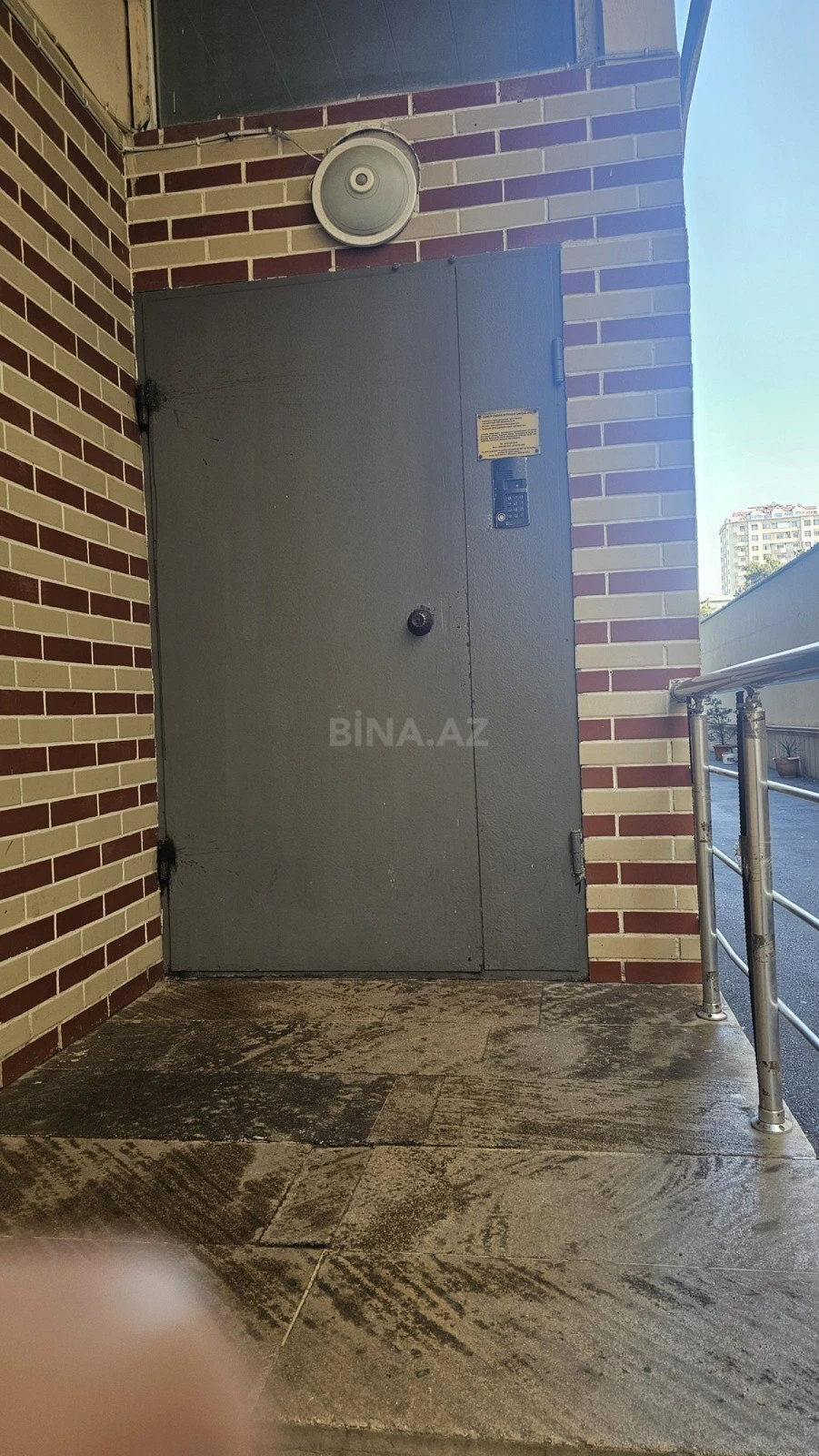 Satılır 2 otaqlı mənzil 86 m²