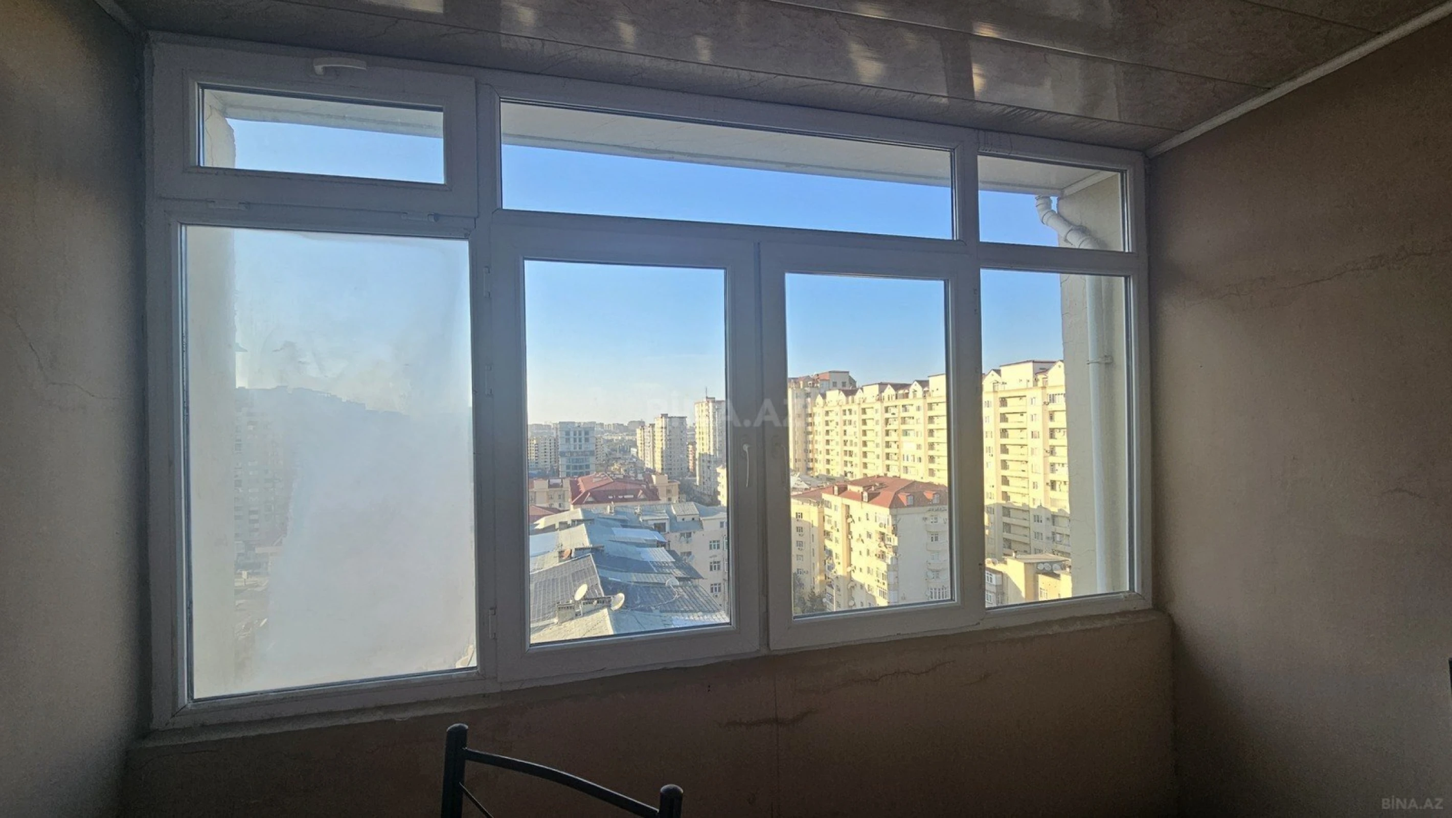 Satılır 2 otaqlı mənzil 86 m²