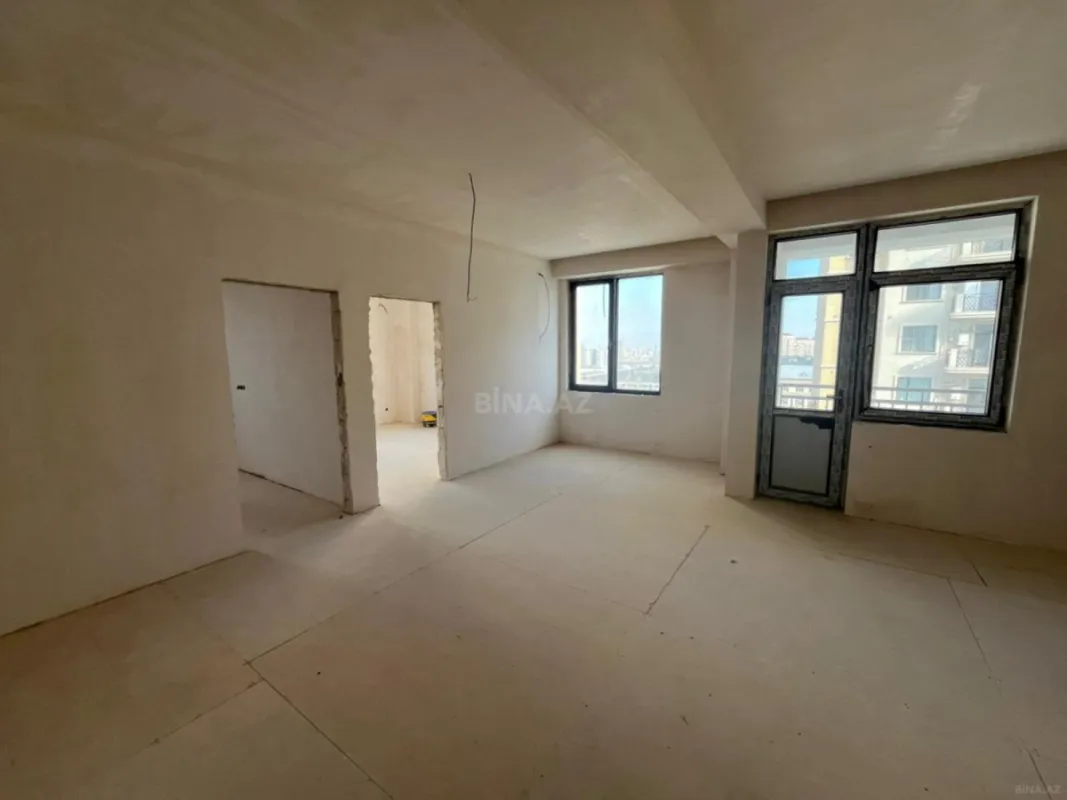 Satılır 2 otaqlı mənzil 82 m²