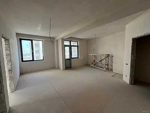 Satılır 2 otaqlı mənzil 82 m²