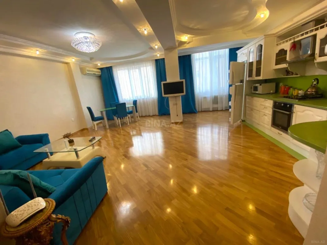 Kirayə verilir 2 otaqlı mənzil 80 m²