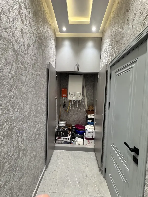 Satılır 5 otaqlı həyət evi 210 m²