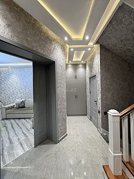 Satılır 5 otaqlı həyət evi 210 m²