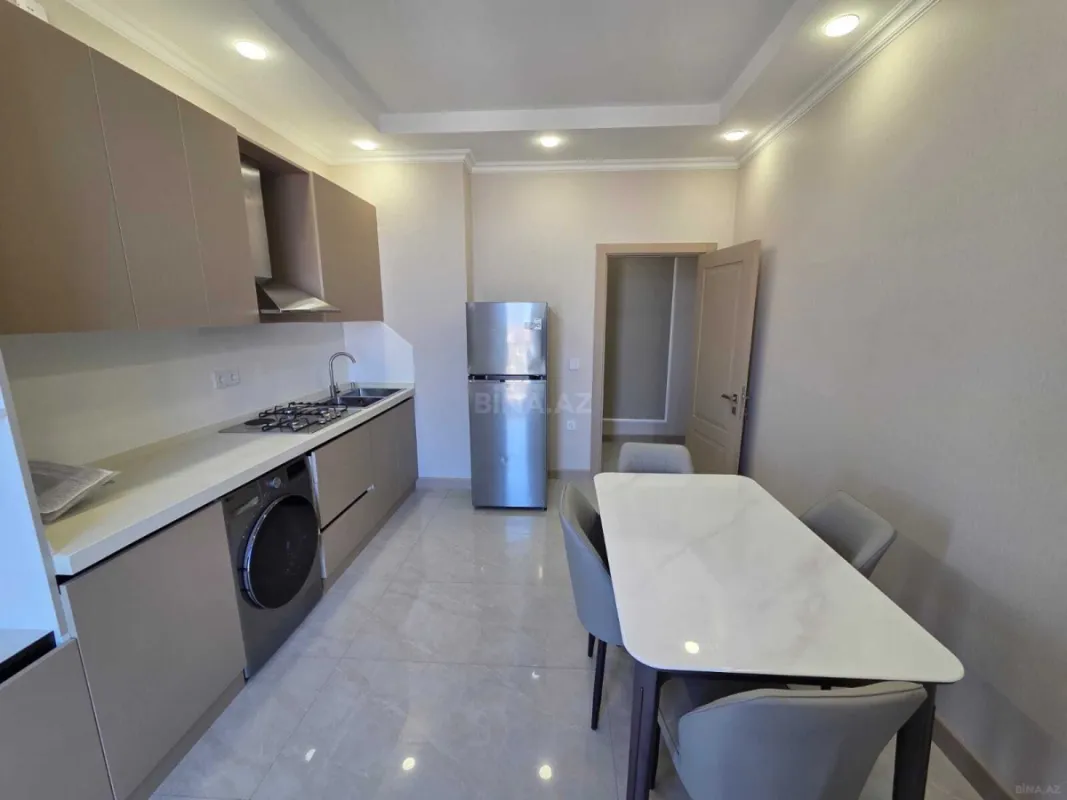 Kirayə verilir 2 otaqlı mənzil 80 m²