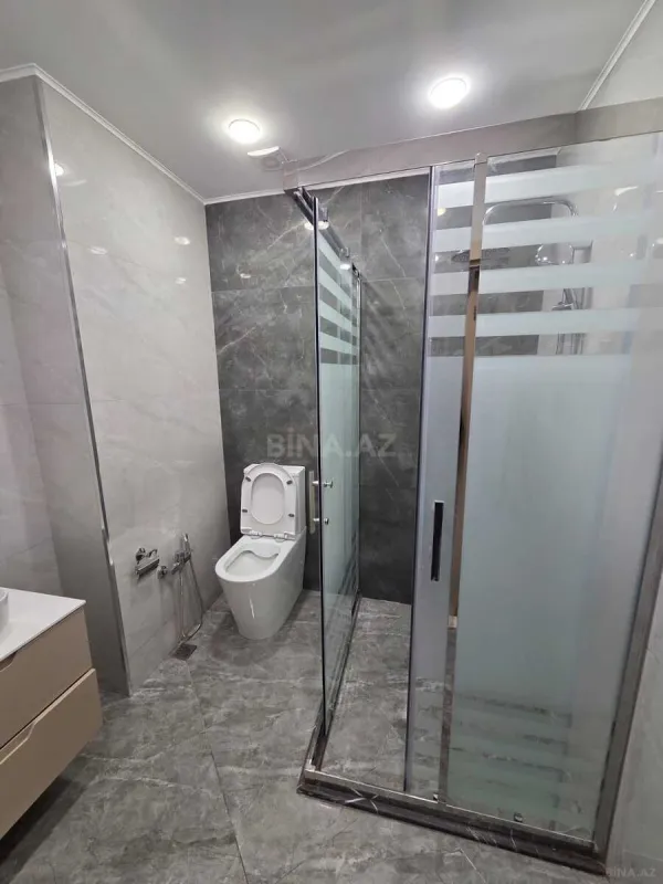 Kirayə verilir 2 otaqlı mənzil 80 m²