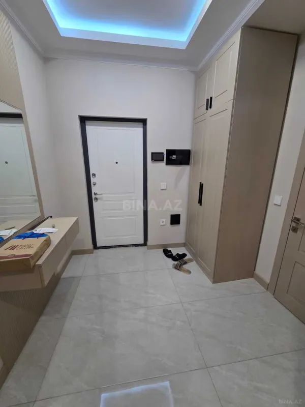 Kirayə verilir 2 otaqlı mənzil 80 m²