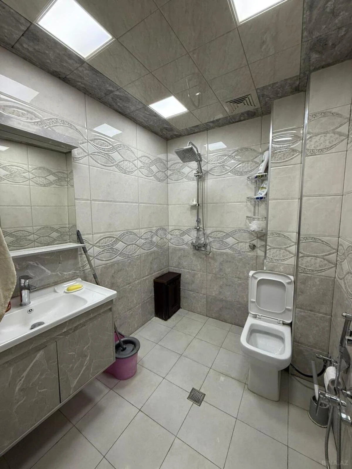 Satılır 2 otaqlı mənzil 47 m²