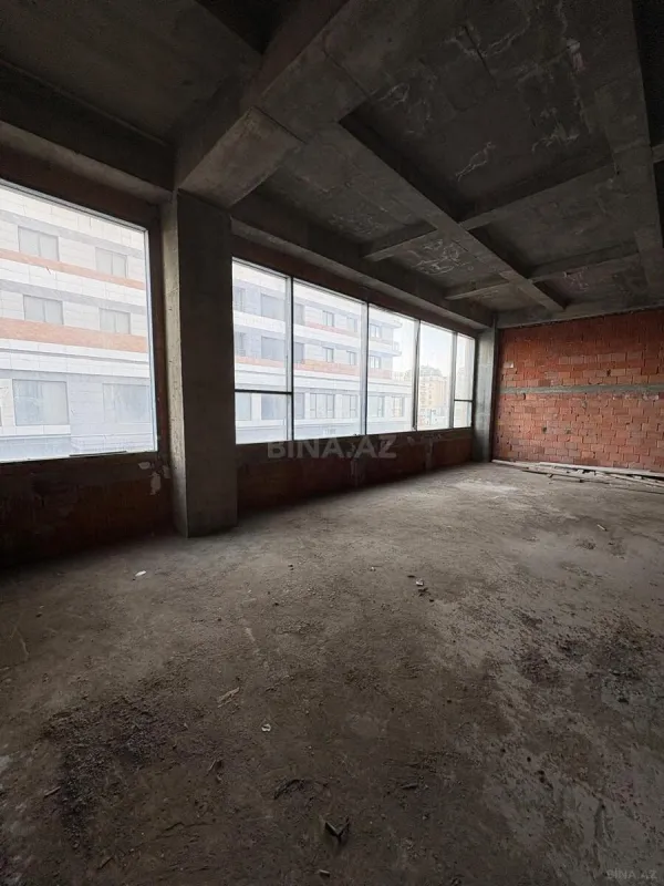 Satılır obyekt 1120 m²